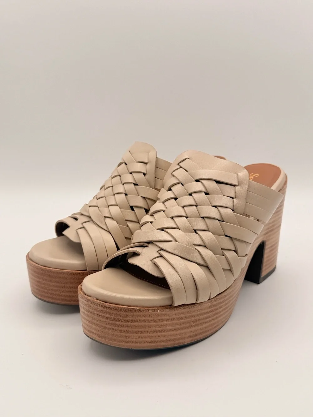 SEYCHELLES Make You Mine Leather Platform Sandals Off White Size 8